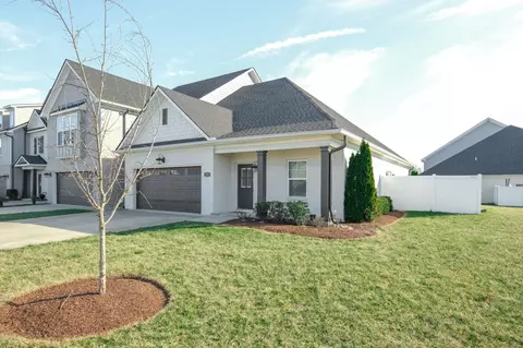 523 Mcchrystal Dr, Murfreesboro, TN 37129