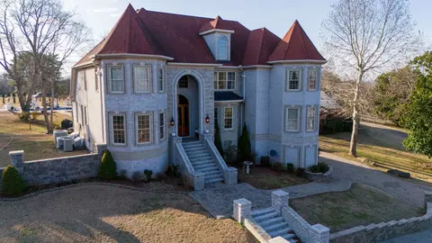814 Oak Knoll Cir, Mount Juliet, TN 37122