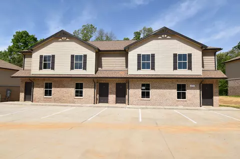 292 Smithson Ln, Clarksville, TN 37040