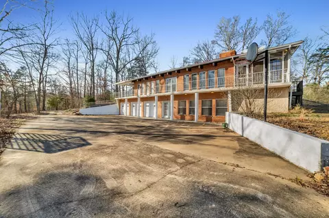 1444 Bivens Cypress Creek Rd, Camden, TN 38320