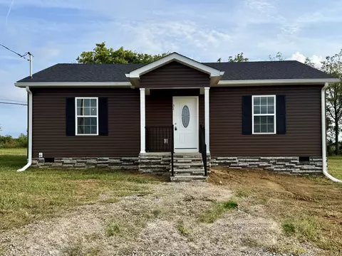 31 Hesselly Rd, Decherd, TN 37324