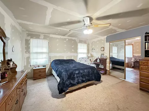 Bedroom - 118 Eagle Loop, Dover, TN 37058 photo 4 of 4