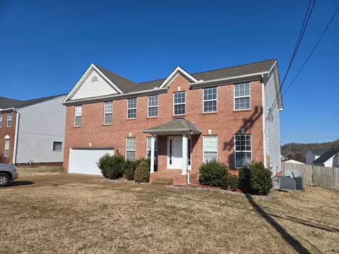 104 Wolverine Trl E, La Vergne, TN 37086