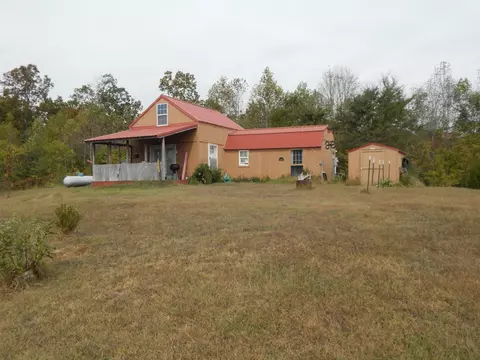 148 October Rose Ln, Waynesboro, TN 38485