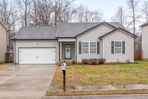 448 N Magnolia Dr, Clarksville, TN 37042