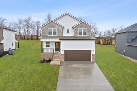353 Frontier Dr, Clarksville, TN 37043
