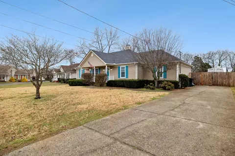 1815 Turnstone Ct, Murfreesboro, TN 37128