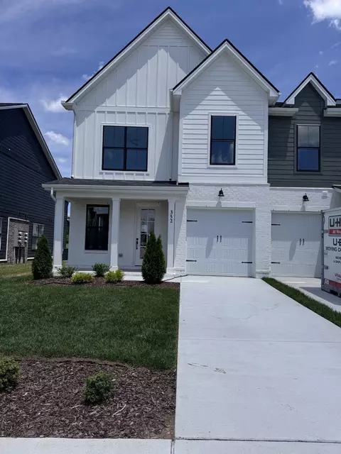 3520 Burgate Trl, Thompsons Station, TN 37179