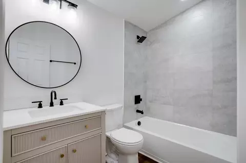 Bath - 514 Smith St, Springfield, TN 37172 photo 1 of 6