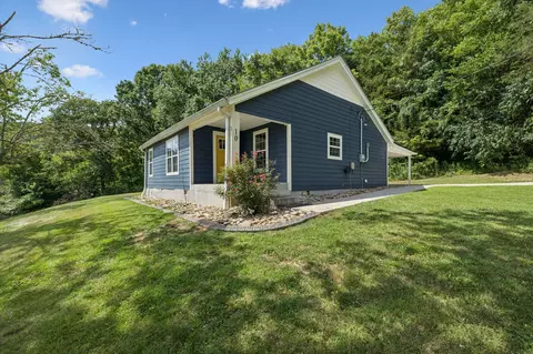 10 Temperance Cir, Hickman, TN 38567