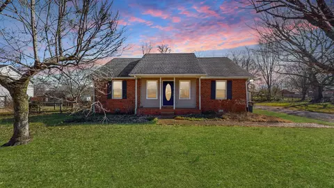 108 Woodcrest Pt, Portland, TN 37148