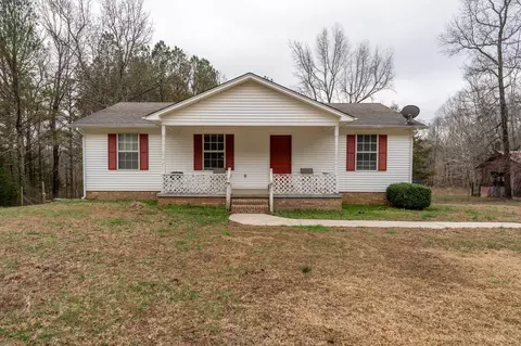 1121 Cook Rd, Iron City, TN 38463
