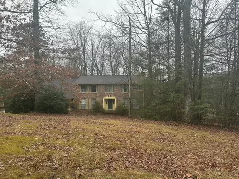 38 Rock Crest Dr, Signal Mountain, TN 37377