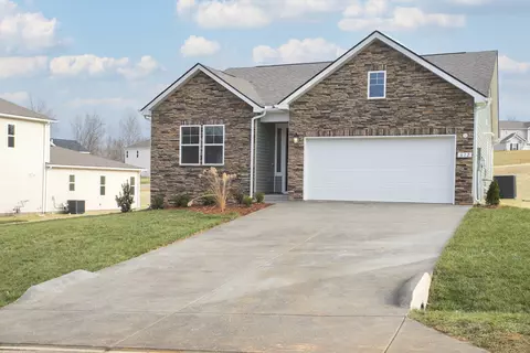 612 Maple Bnd, Dickson, TN 37055