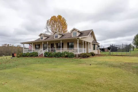2420 Chisholm Rd, Iron City, TN 38463