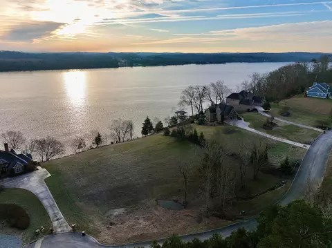 2460 Burton Rd, Sale Creek, TN 37373
