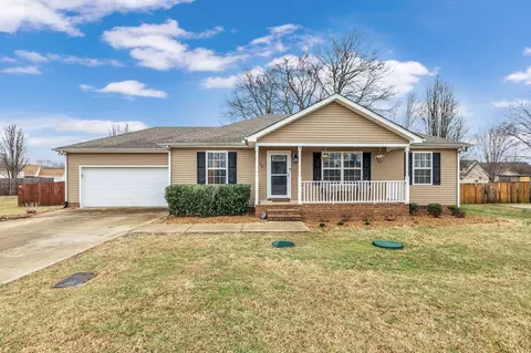 1213 Aretha Dr, Murfreesboro, TN 37128