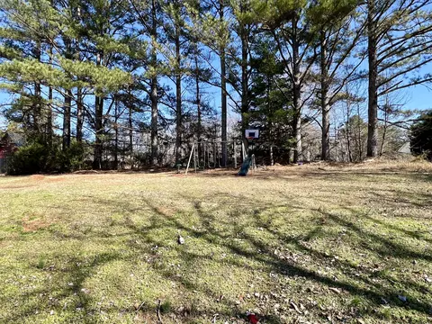 Exterior - 518 Littrell Rd, Loretto, TN 38469 photo 8 of 13