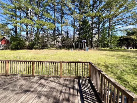 Exterior - 518 Littrell Rd, Loretto, TN 38469 photo 7 of 13