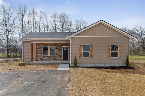 300 Remington Dr, Smithville, TN 37166