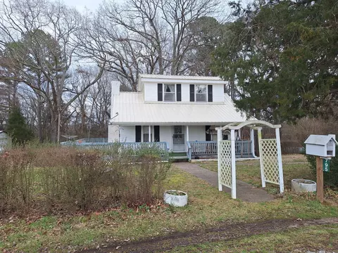 795 Taylor Cemetery Rd, Buena Vista, TN 38318