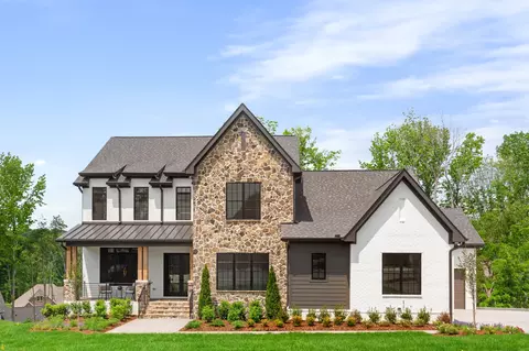 4829 Woodrow Pl, Arrington, TN 37014