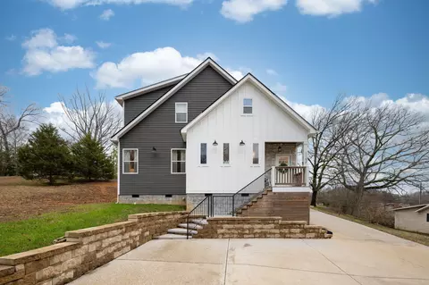 1142 Ogrady Dr, Chattanooga, TN 37419