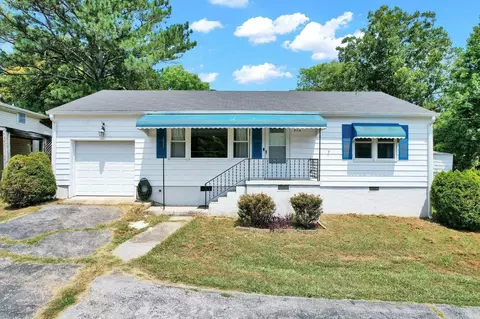 804 Cherokee Trl, Rossville, GA 30741