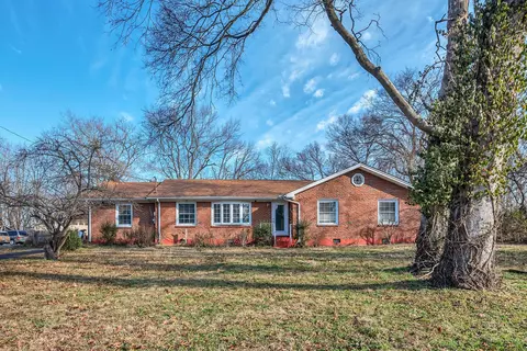638 E Campbell Rd, Madison, TN 37115