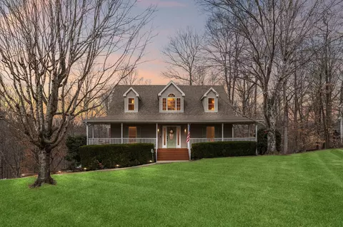 1326 Loann Ave, Kingston Springs, TN 37082