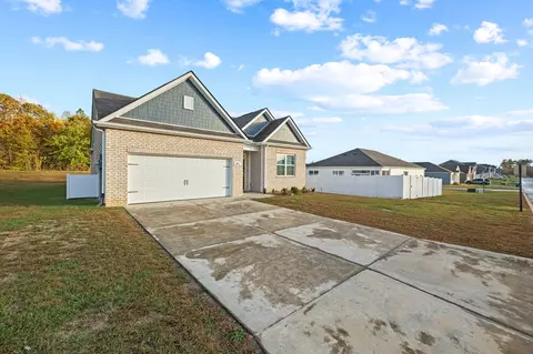 Exterior - 181 Nunally Dr, Baxter, TN 38544 photo 2 of 5