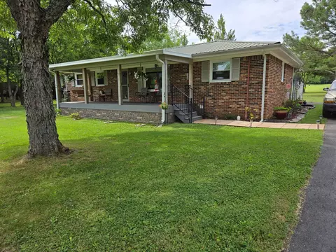 6349 Dug Hollow Rd, Bradyville, TN 37026
