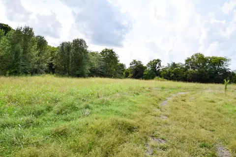 142 Bushs Ln, Gallatin, TN 37066