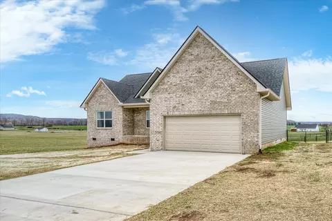 284 Harleys Rdg, Sparta, TN 38583