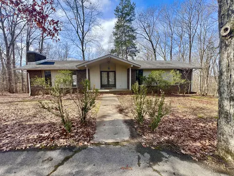210 Norma Ct, Clarksville, TN 37043