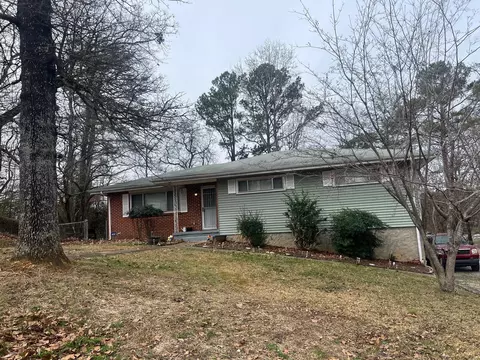 1127 Clermont Dr, Chattanooga, TN 37415