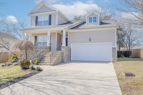 320 Deep Woods Cir, Nashville, TN 37214