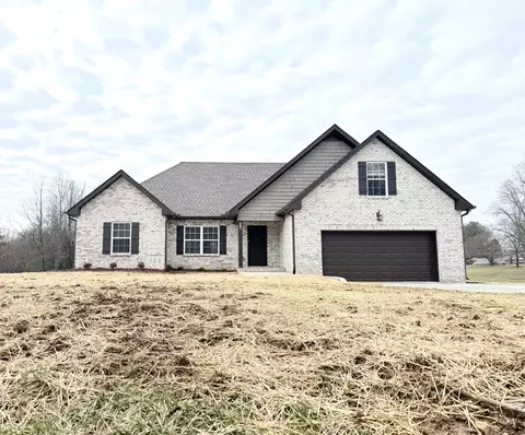 218 Raymond Hodges Rd, Cottontown, TN 37048