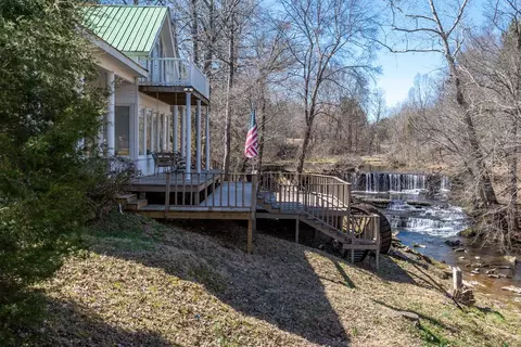 8808 California Branch Rd, Westpoint, TN 38486