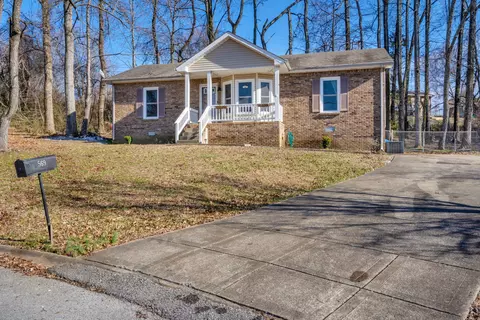 569 Cades Cv, Clarksville, TN 37042