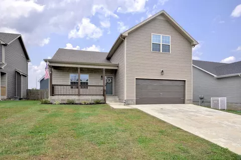 1124 Eagles View Dr, Clarksville, TN 37040