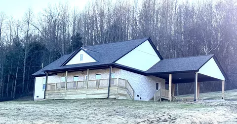 13591 Campbellsville Rd, Lynnville, TN 38472