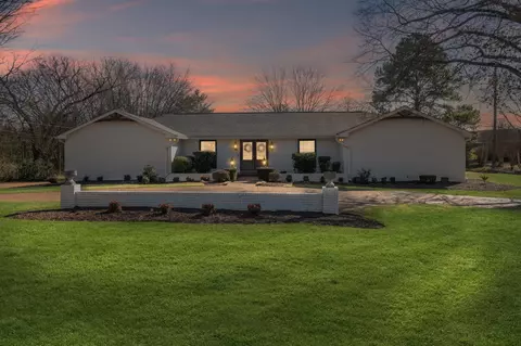 802 Quail Valley Dr, Brentwood, TN 37027