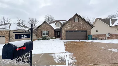 236 Hickory Pointe Dr, Lebanon, TN 37087