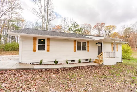 3917 Umbarger Ln, Signal Mountain, TN 37377