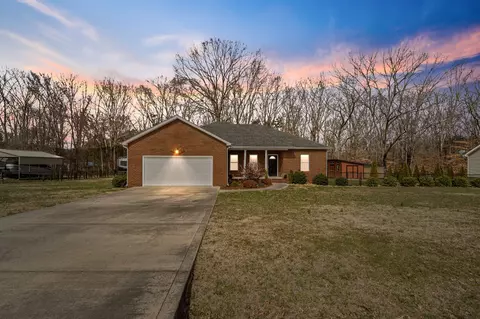 438 Fairview Cir, Winchester, TN 37398