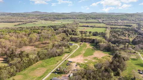 3972 Simmons Bluff Rd, Lebanon, TN 37090