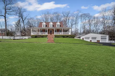 219 Lee Rd, Dickson, TN 37055