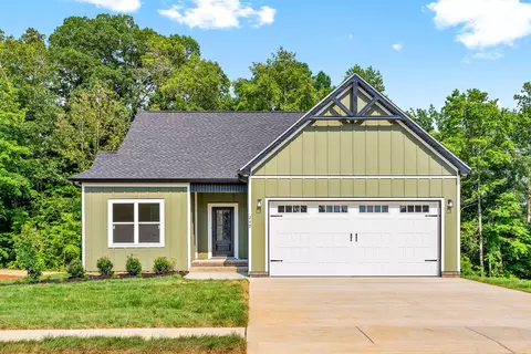 249 Wayne Hall Rd, Clarksville, TN 37040