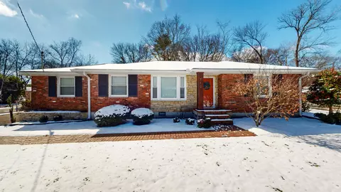 712 Stanvid Dr, Nashville, TN 37216